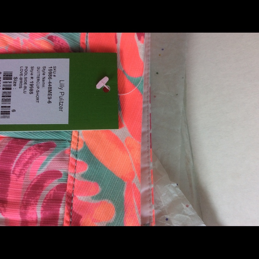 Lilly Pulitzer Love Birds buttercup shorts NWT - Picture 5 of 6